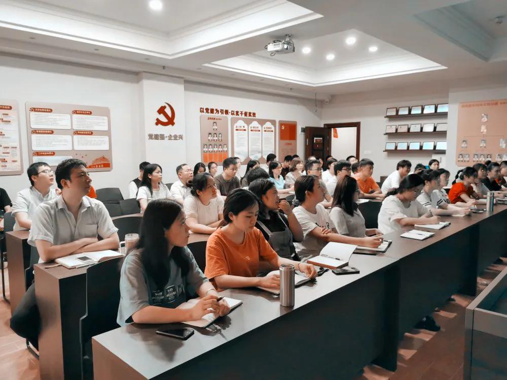 热烈庆祝建党99周年,开云手机官方版在线入口_开云(中国)
组织全体骨干召开“不忘初心、牢记使命”主题教育活动